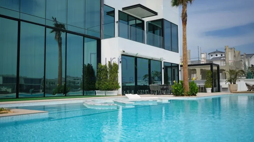 Villa de 6 dormitorios en Palm Jumeirah, UAE No. 3594