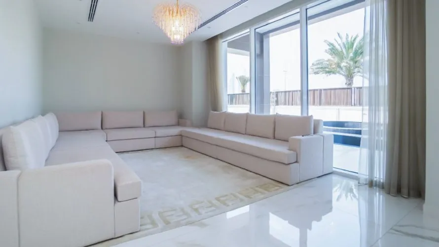 Вилла с 7 спальнями в  Emirates Hills, Дубай, ОАЭ №1468 № 2