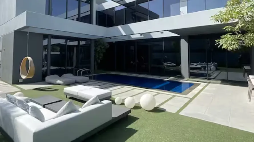 4 bedrooms villa for sale , Sharjah, UAE No. 1701