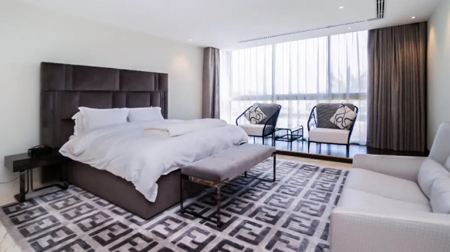 7 bedrooms villa for sale , Emirates Hills, Dubai, UAE No. 1468 № 13